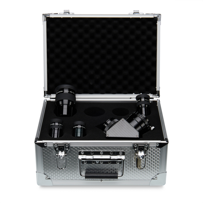 Apertura Wide Angle Eyepieces with 2