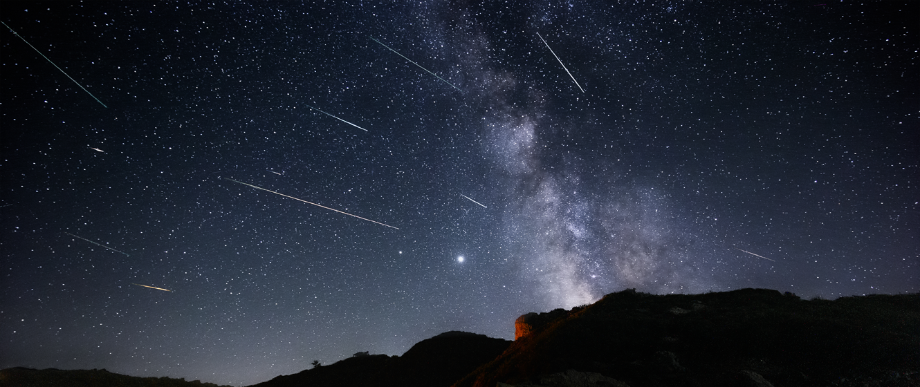 Meteor Showers in 2025 - A Complete Guide to Shooting Stars
