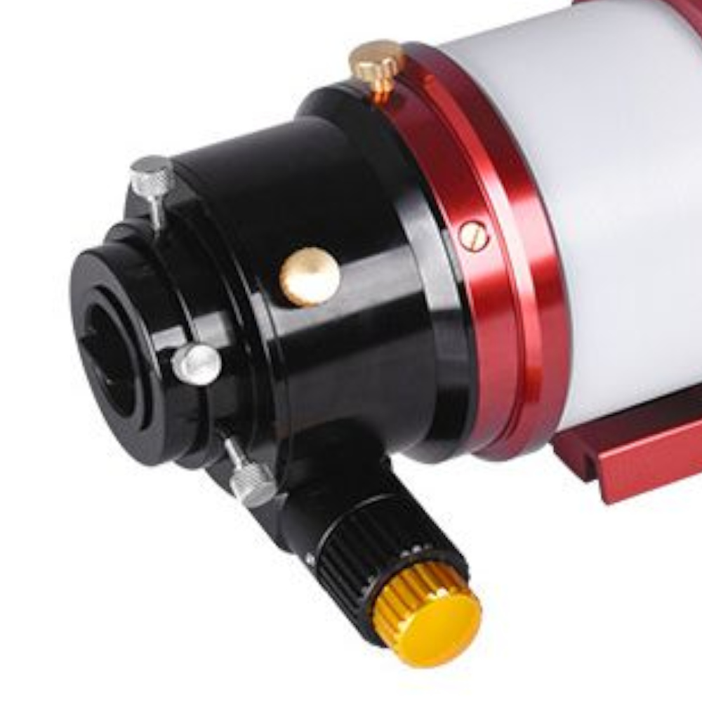 {{Close up of the back of the scope, focusing on the focuser}}