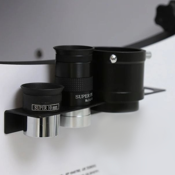 {{Heritage 150P eyepieces}}