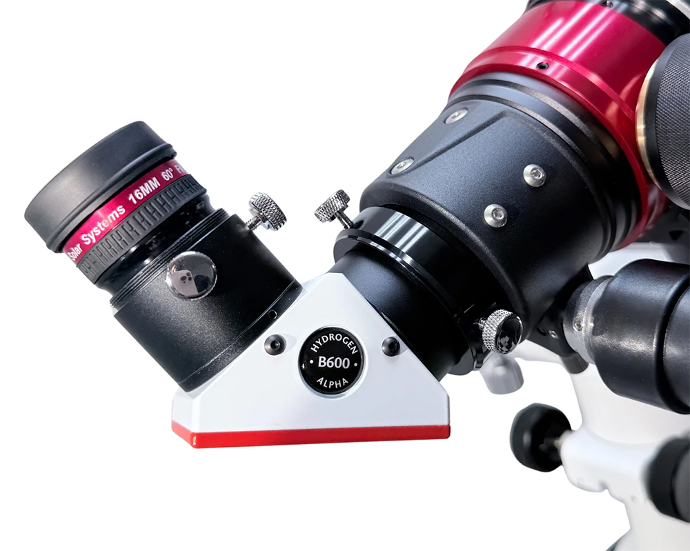 Close up of the rack and pinion focuser