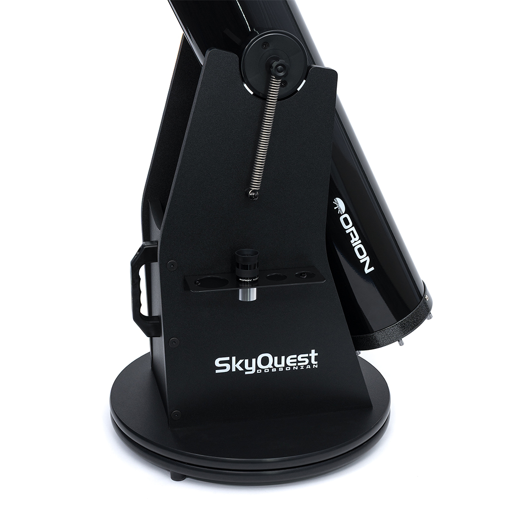 Close up of the Orion SkyQuest XT6 Classic Dobsonian's rocker box base