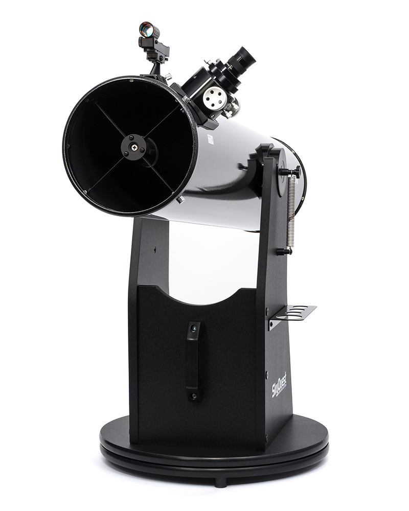 Photo of the Orion SkyQuest XT8 Classic Dobsonian with the optical tube pointing forward