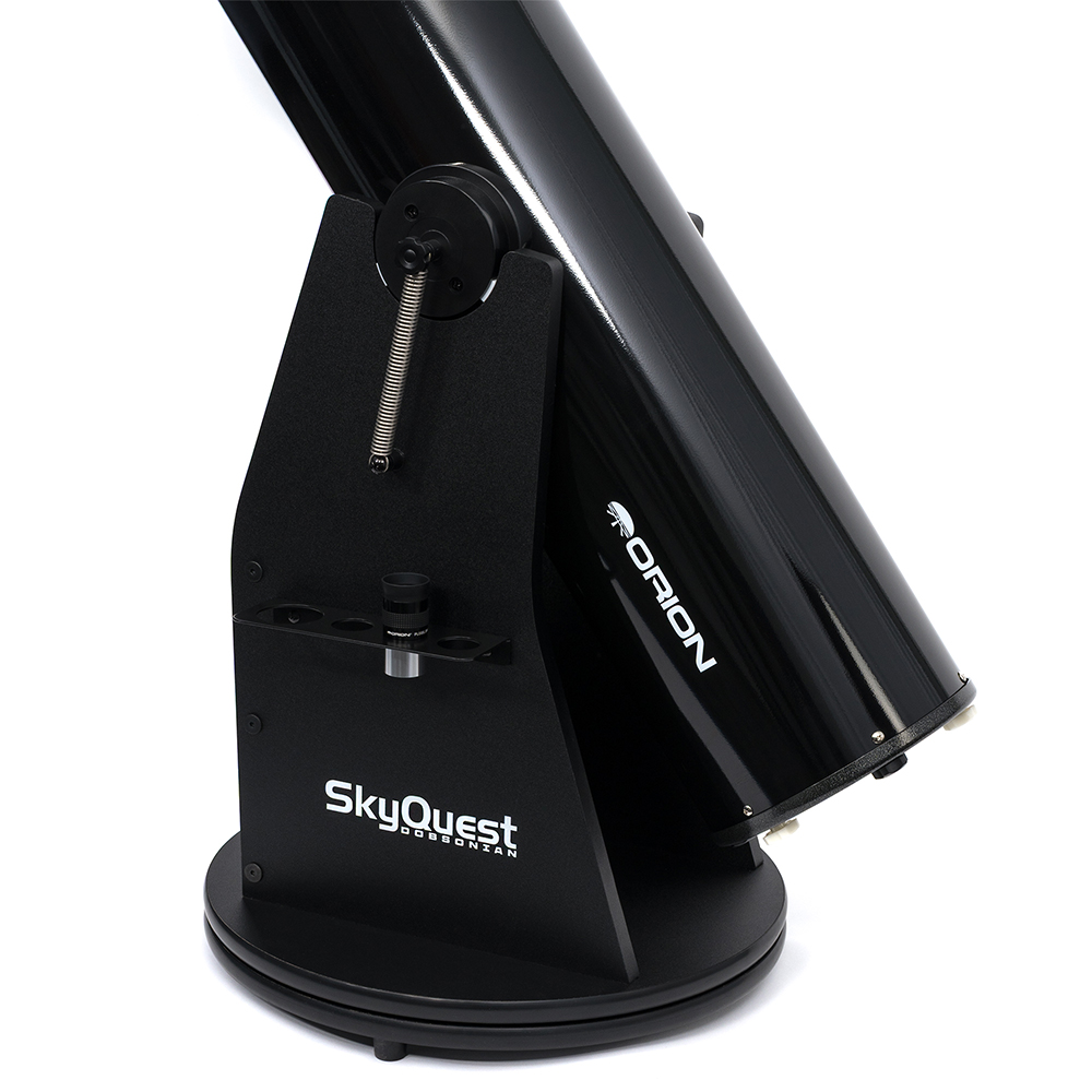 Close up of the Orion SkyQuest XT8 Classic Dobsonian's rocker box base