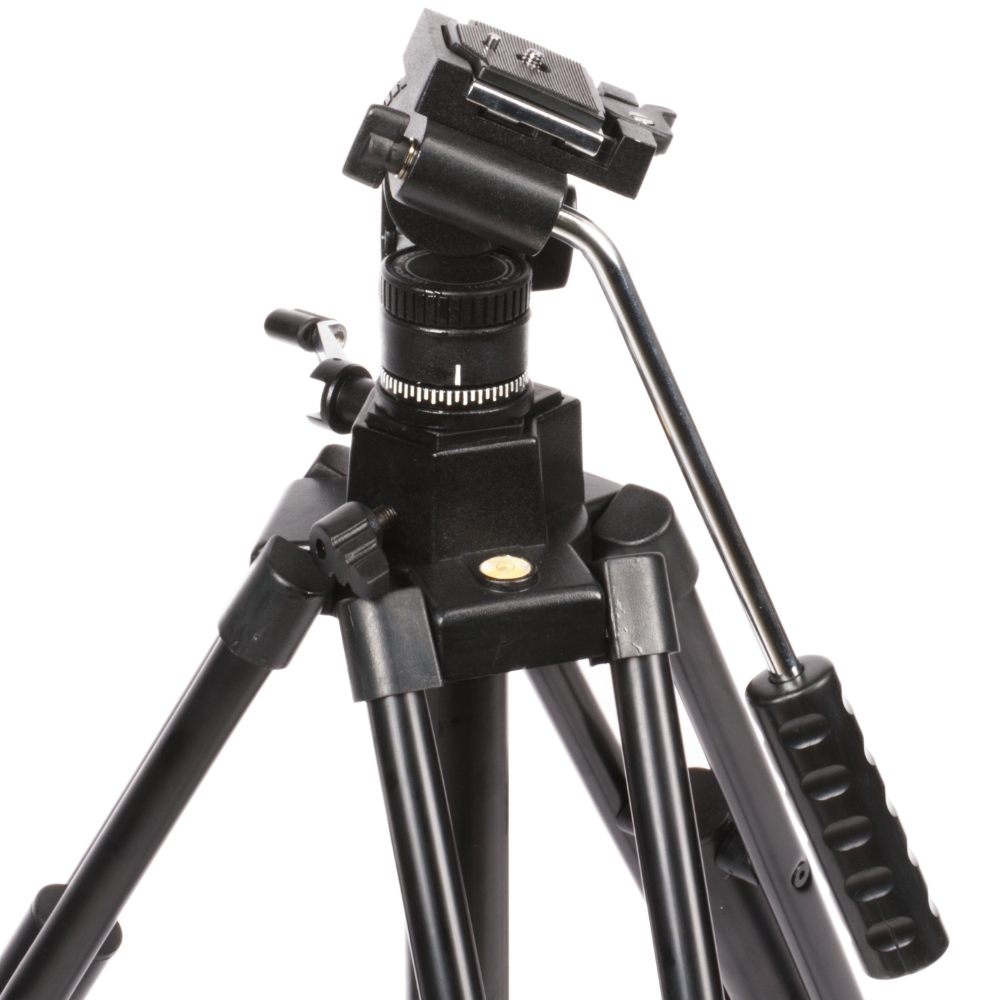 Orion Paragon Plus Tripod Up Close on Pan Head