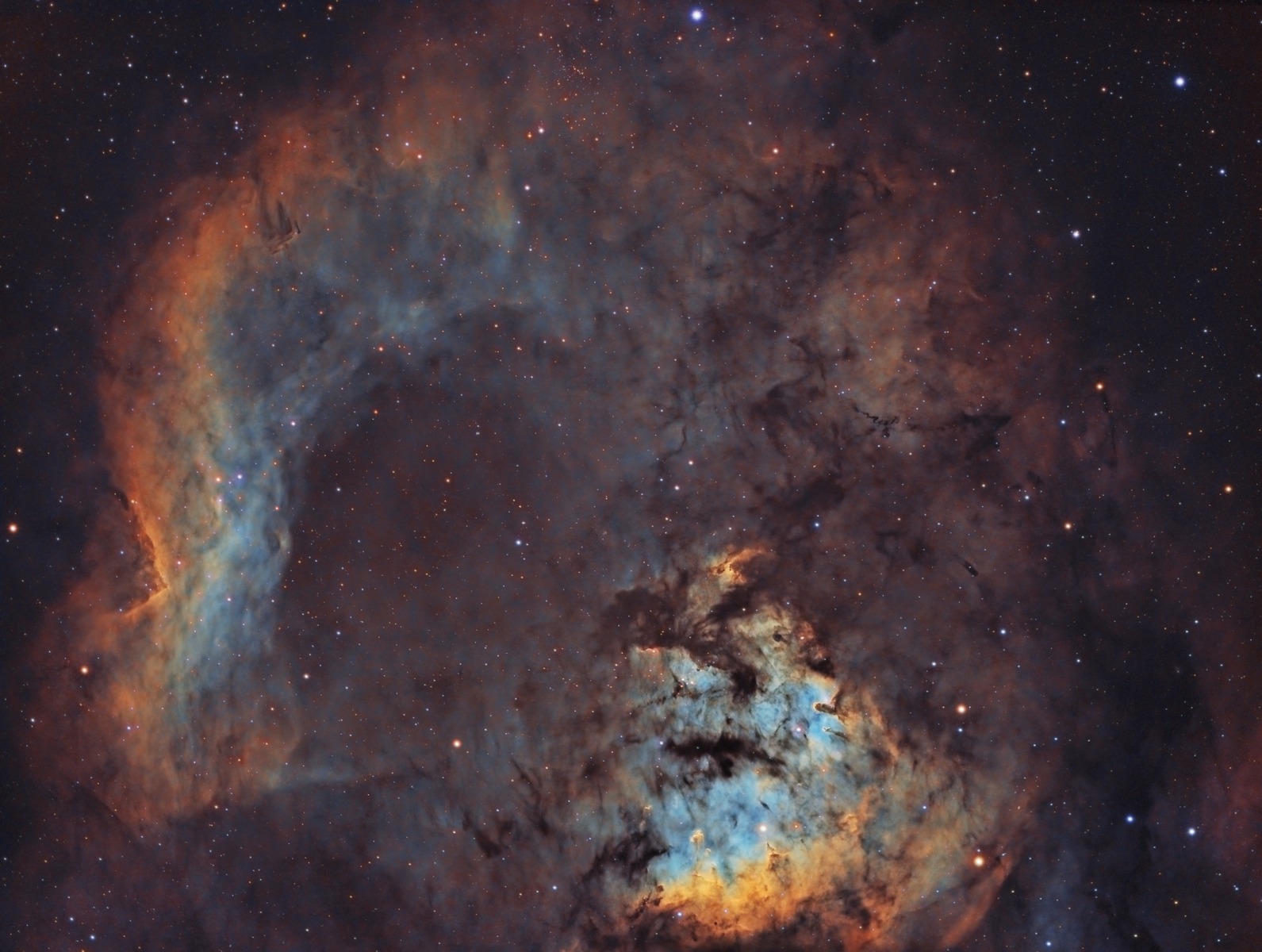 NGC 7822