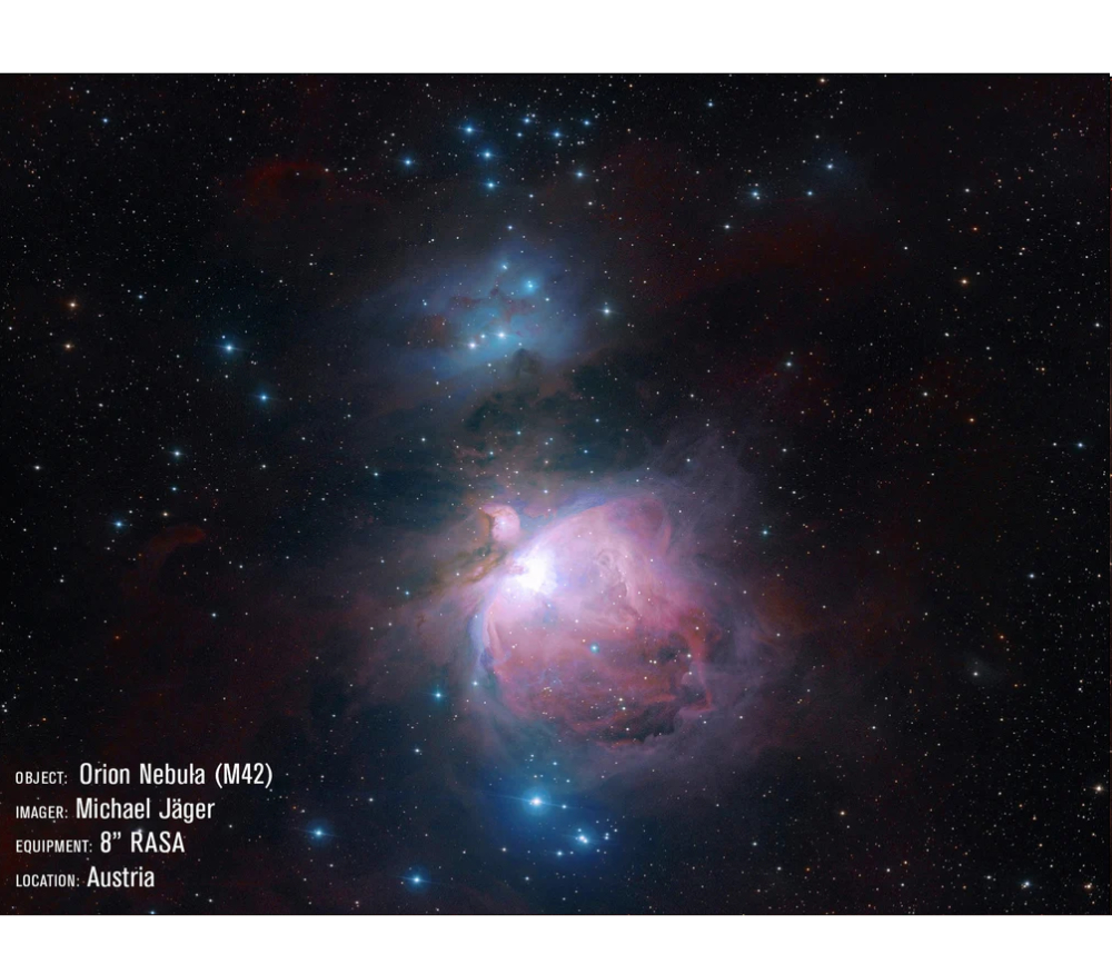 {{Apertura AD8 Dobsonian reflector telescope, front of tube facing camera}}