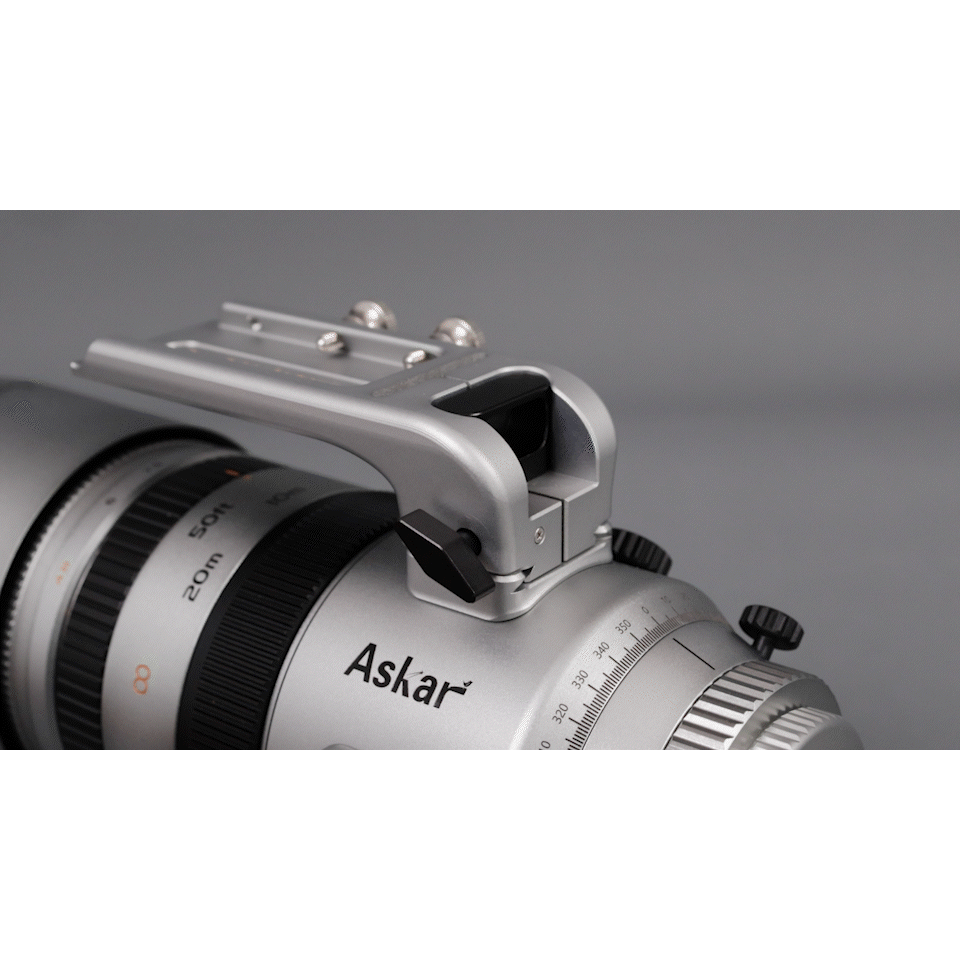 SQA55 GIF of quick release