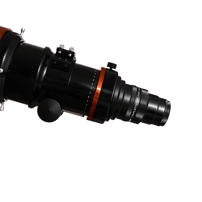 {{Askar 140 flattener on scope}}